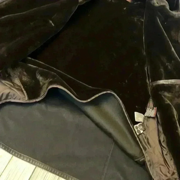 Vintage faux fur and leather coat - Picture 6 of 7